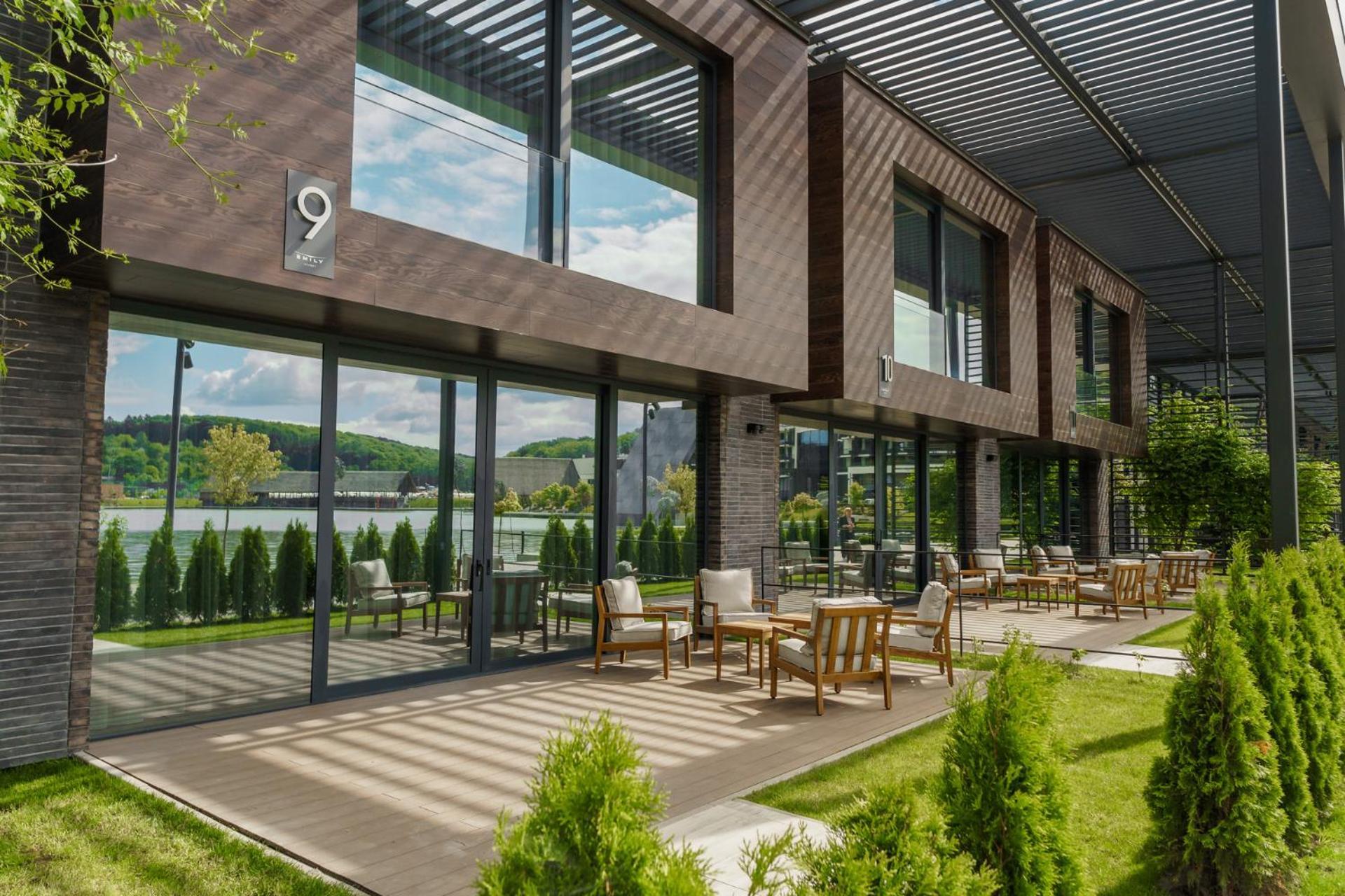 Emily Resort Leopoli Esterno foto The restaurant
